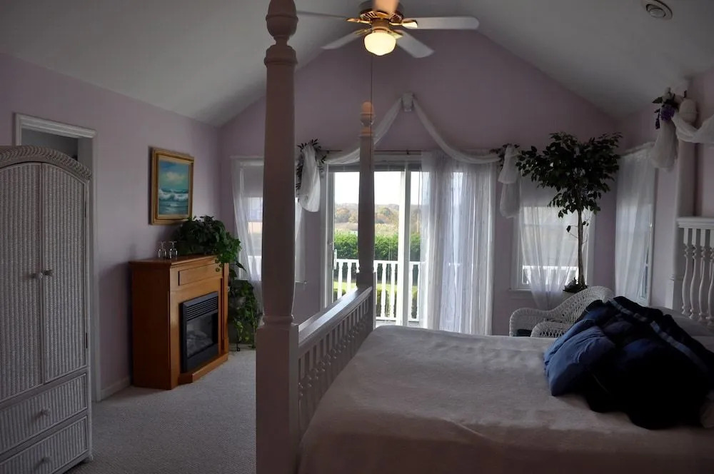 A Victorian on the Bay Bed and Breakfast