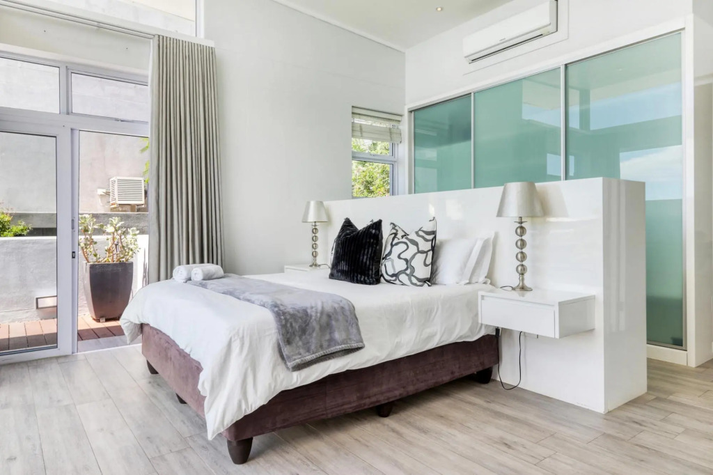 Houghton Villa - Camps Bay