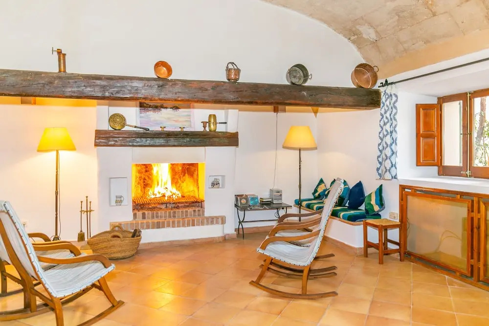 Historical house Mallorca pool wifi aircon/heat