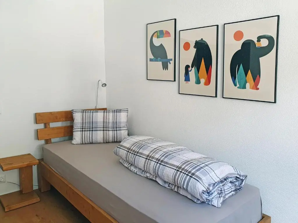 3,5 Zimmer Dachwohnung: Modern, komfortabel, zentral, mit Bergsicht