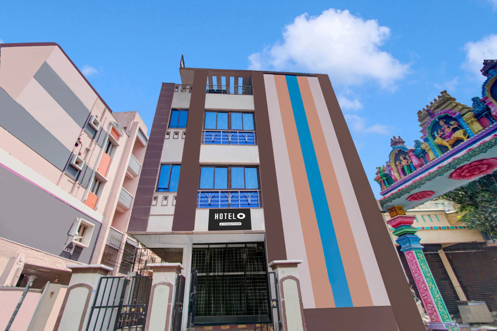 Super OYO Hotel O Adarsh Nagar Near Kavya Hospital