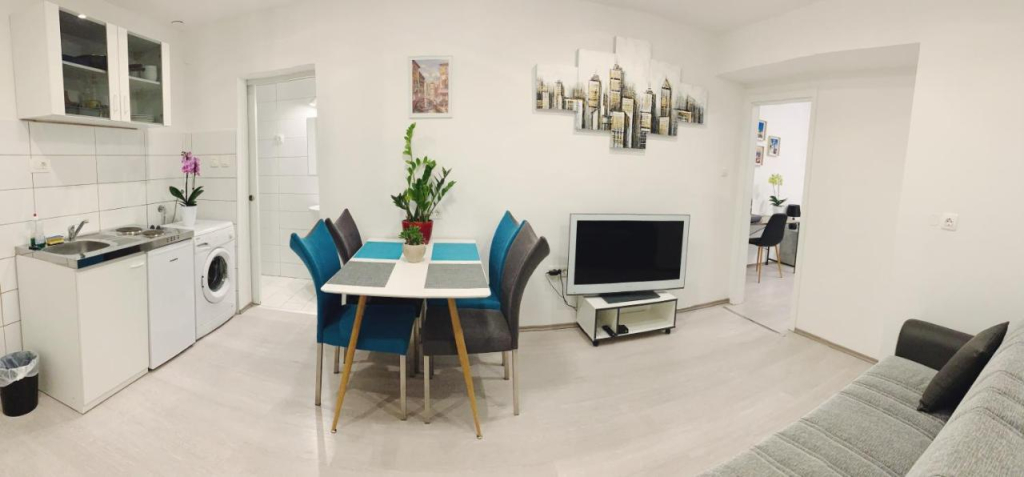 Lina Rooms Hostel