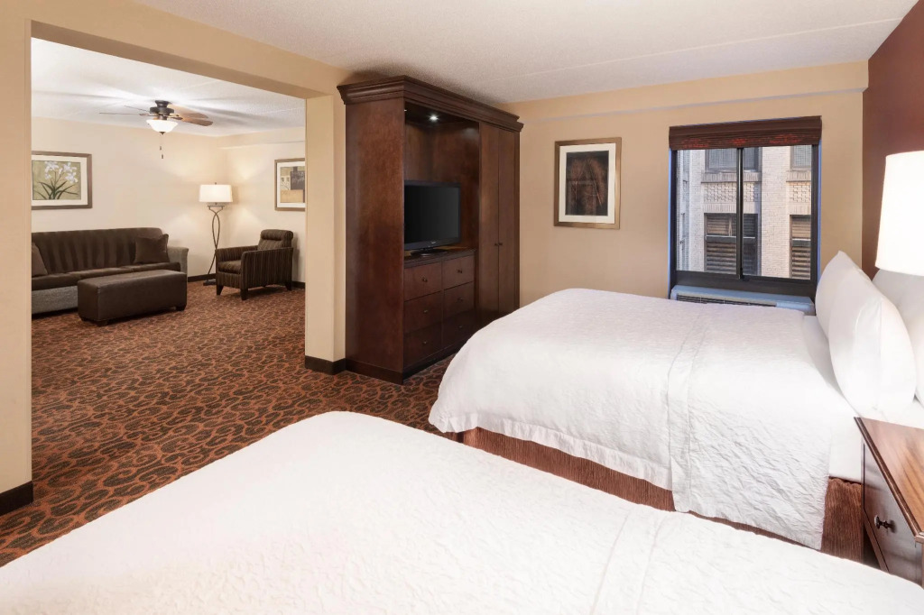 Hampton Inn Cleveland-Downtown