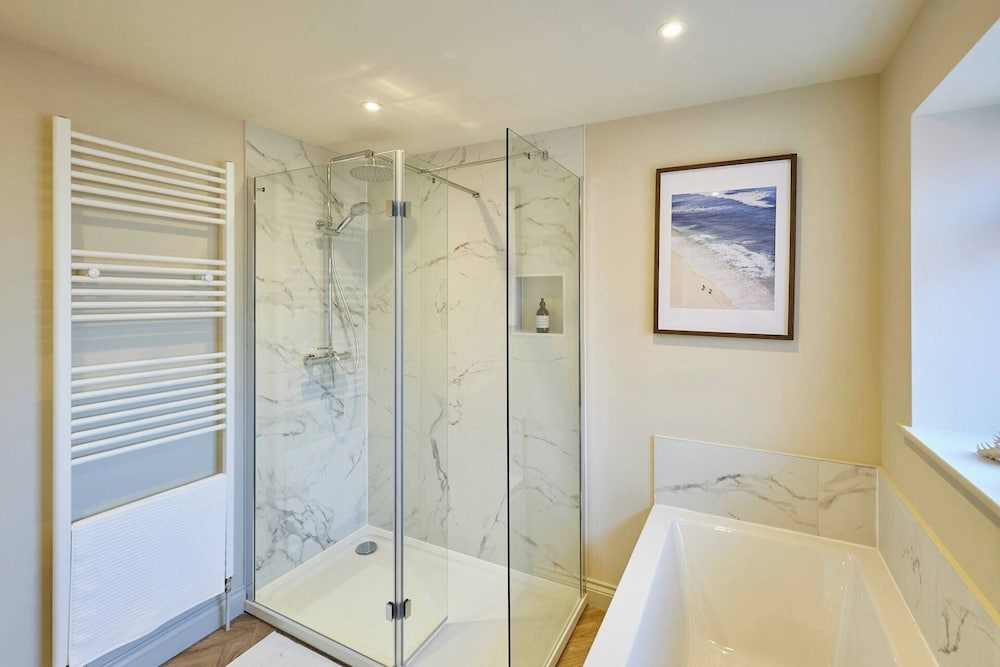 Host and Stay Sea View