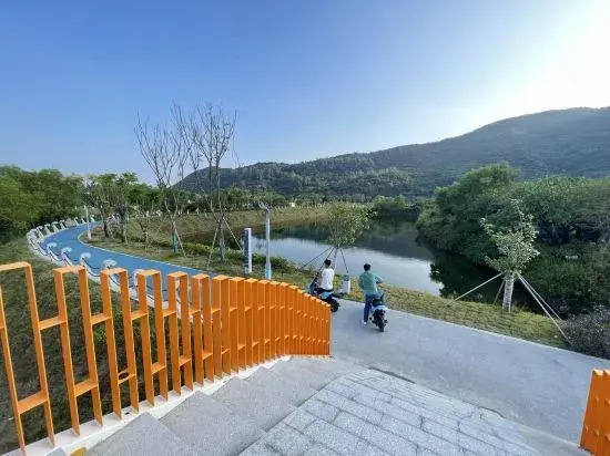 Pingshang Surf Inn (Xichong Beach Branch)