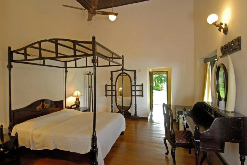 KTDC Lake Palace Thekkady