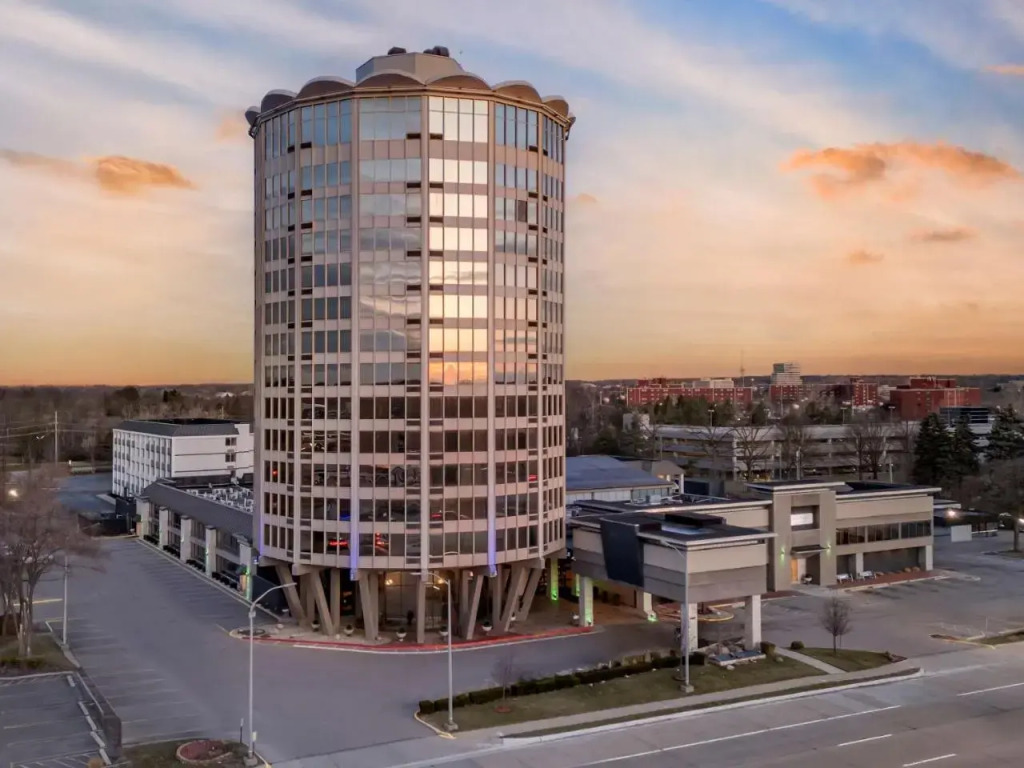 Radisson Hotel Southfield-Detroit