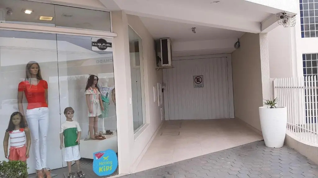 Apartamento com 2 quartos no centro de Tijucas 105