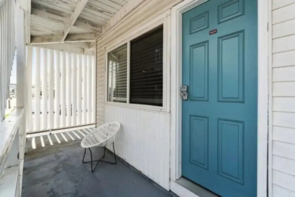 Seaside Suites