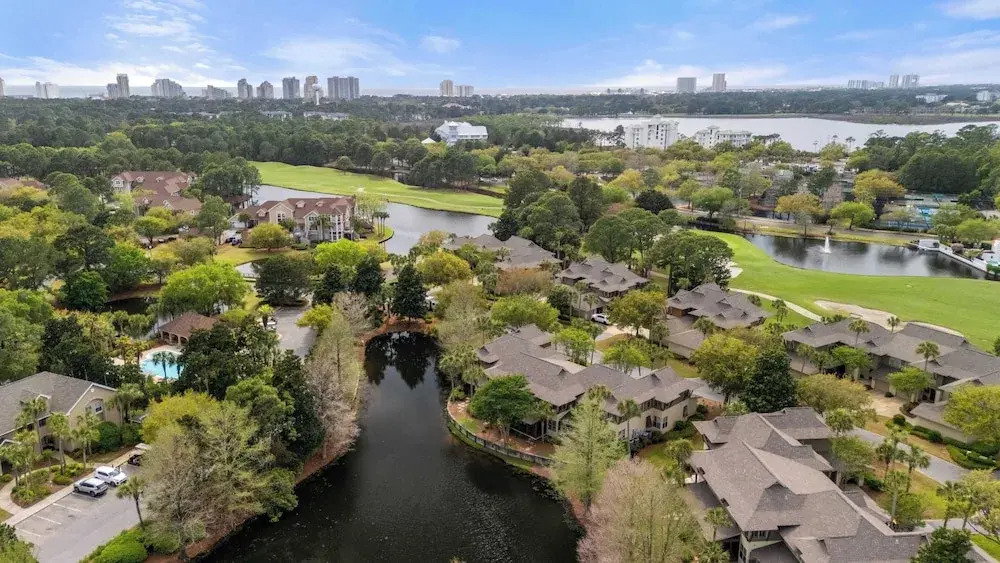 Serene Pondfront Stay w/ View, Pool Access, & Walk to Baytowne Wharf