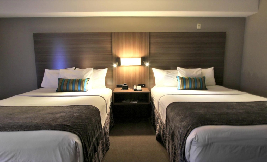 Executive Inn & Suites Embarcadero Cove