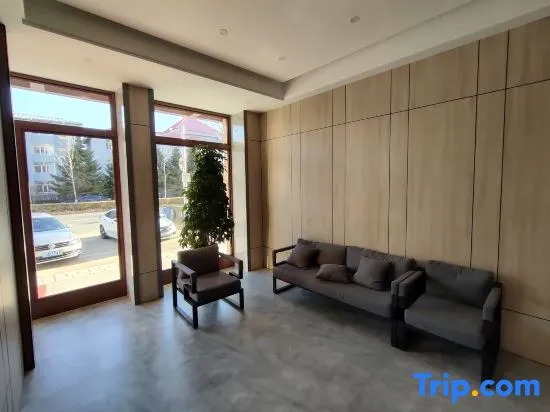 Yichun Jiayin Dinosaur Town Wisdom Business Travel Hotel