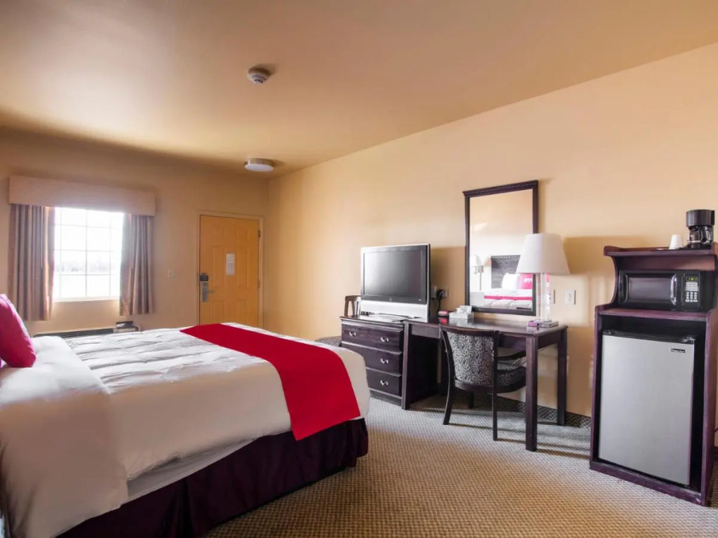 OYO Hotel Valley View TX, I-35