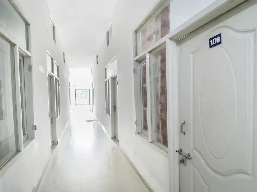 Motel Vishesh by OYO Rooms