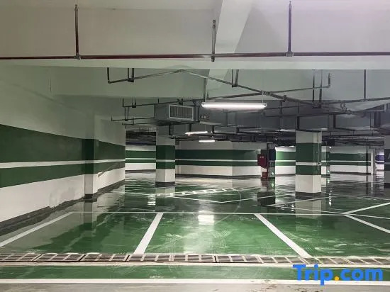 Joyful Tour Grand Rezen Hotel （Zunyi Railway Station）
