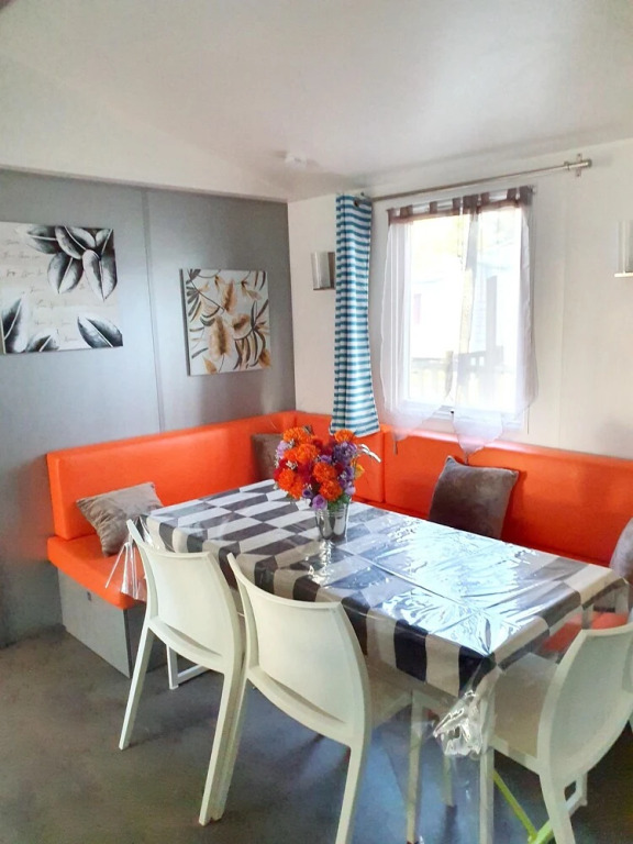 Bungalow With 3 Bedrooms in Saint-jean-de-monts, With Shared Pool and Furnished Garden - 2 km From the Beach