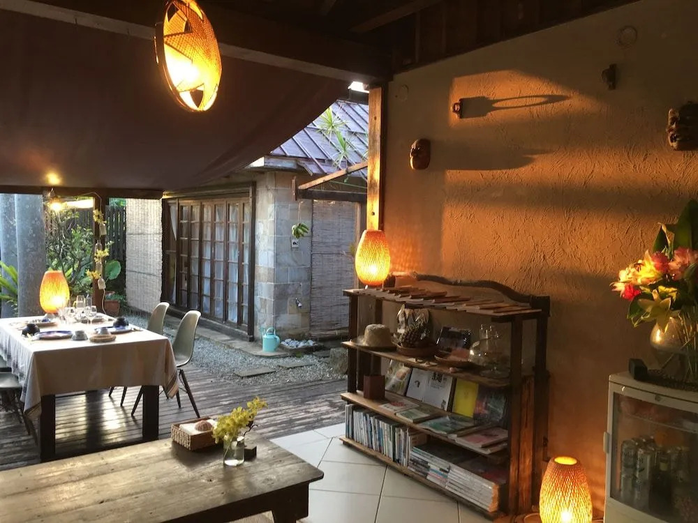 Guest house cago