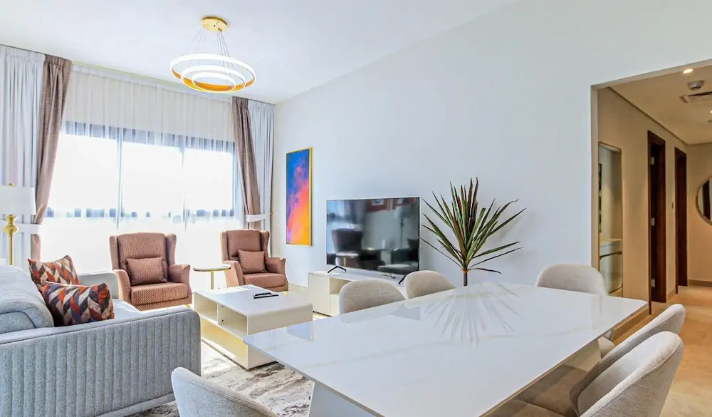 Bright Spacious 2BR with Maids