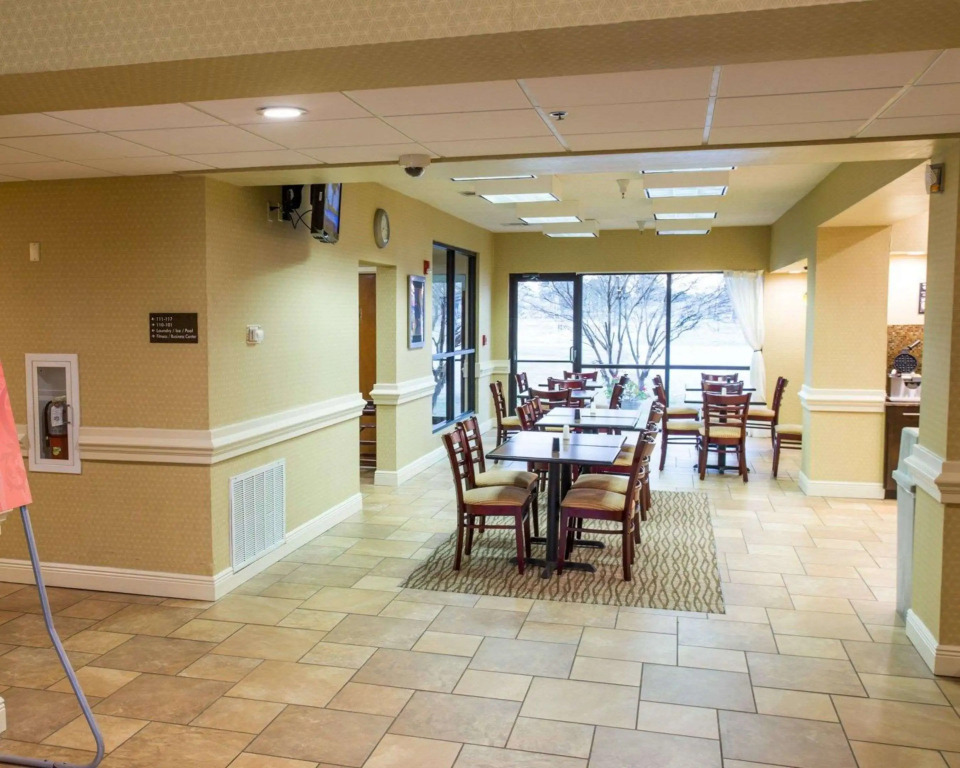 Comfort Suites Port Allen - Baton Rouge