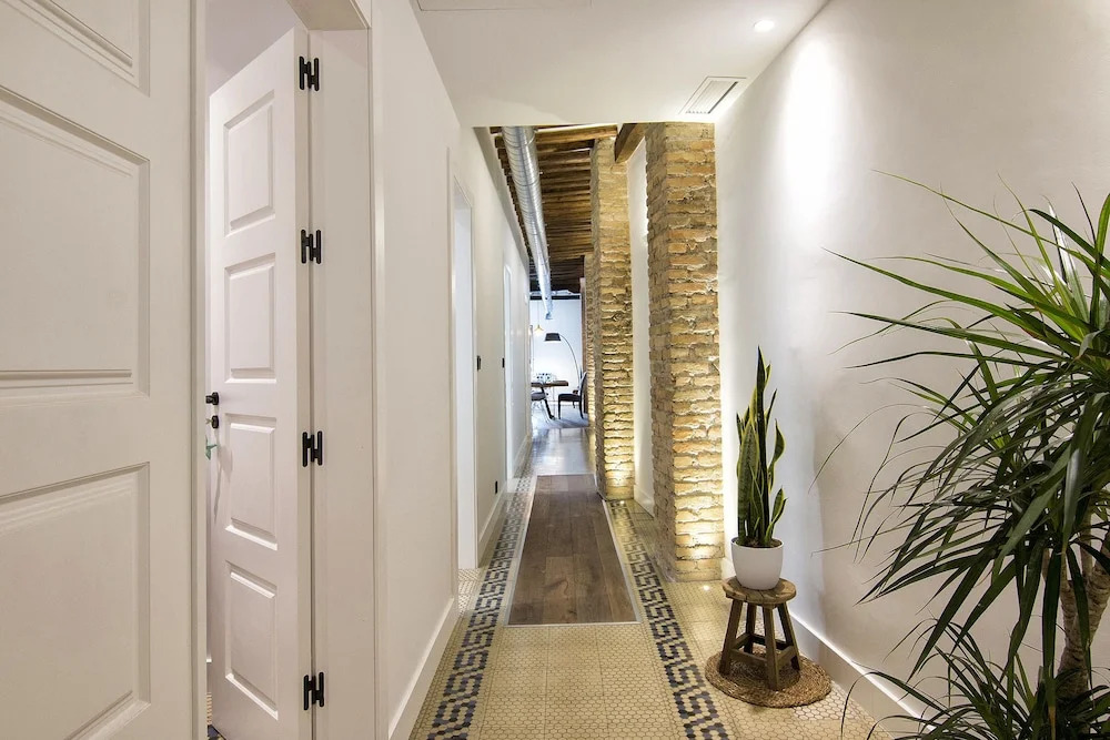 Chezmoihomes Unforgettable - First Class