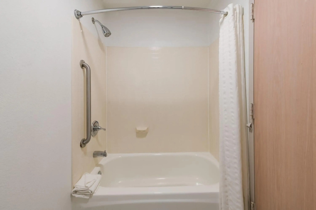 Country Inn & Suites by Radisson, Wichita East, KS