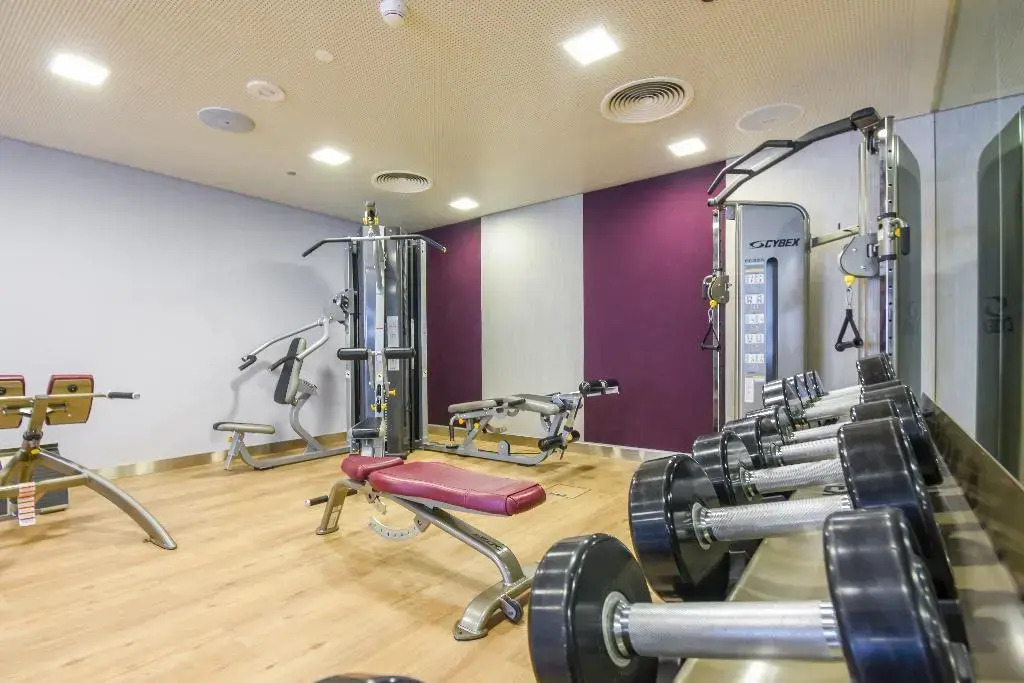 Отель Premier Inn Dubai Al Jaddaf