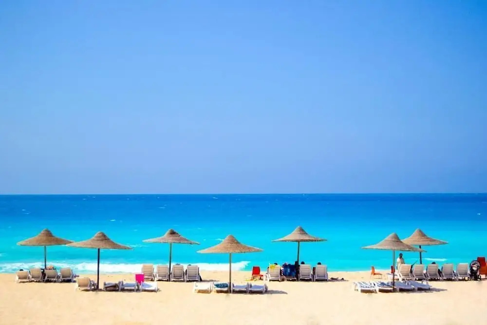 luxury pool View 2 bed chalet Golf porto Alamein شاليه فندقي جولف بورتو العلمين