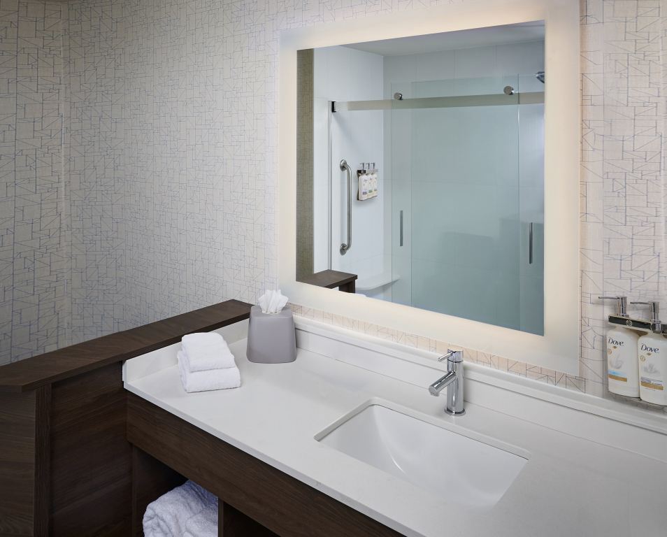 Holiday Inn Express Niagara-On-The-Lake by IHG