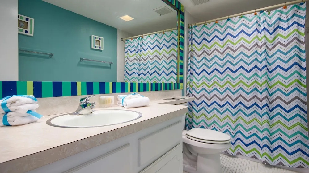 Put Some Vitamin Sea in Your Vacation! Gulf Front Town Home - Quiet West End