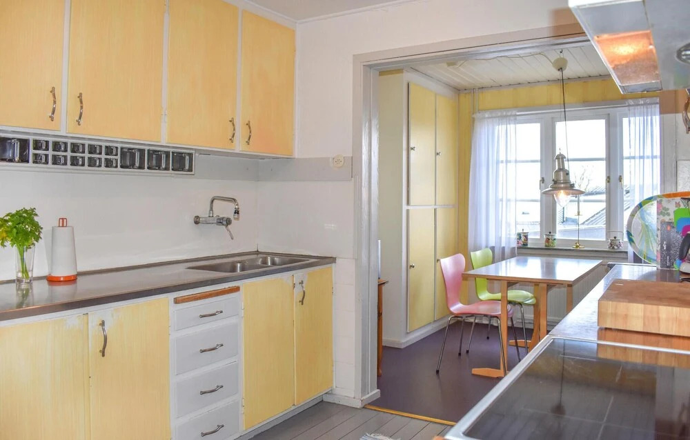 Stunning Home In Simrishamn With Wifi