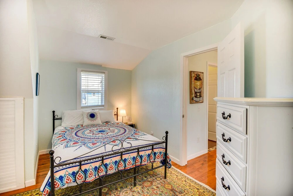 Charming Frisco Cottage  2 Mi to Beaches!