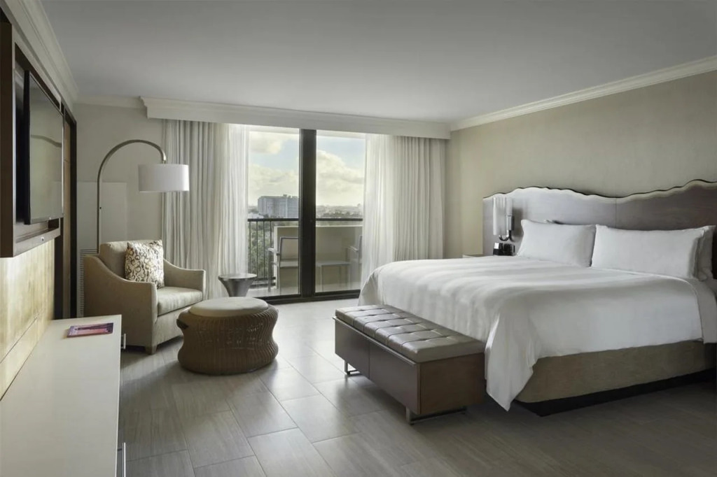Fort Lauderdale Marriott Harbor Beach Resort & Spa