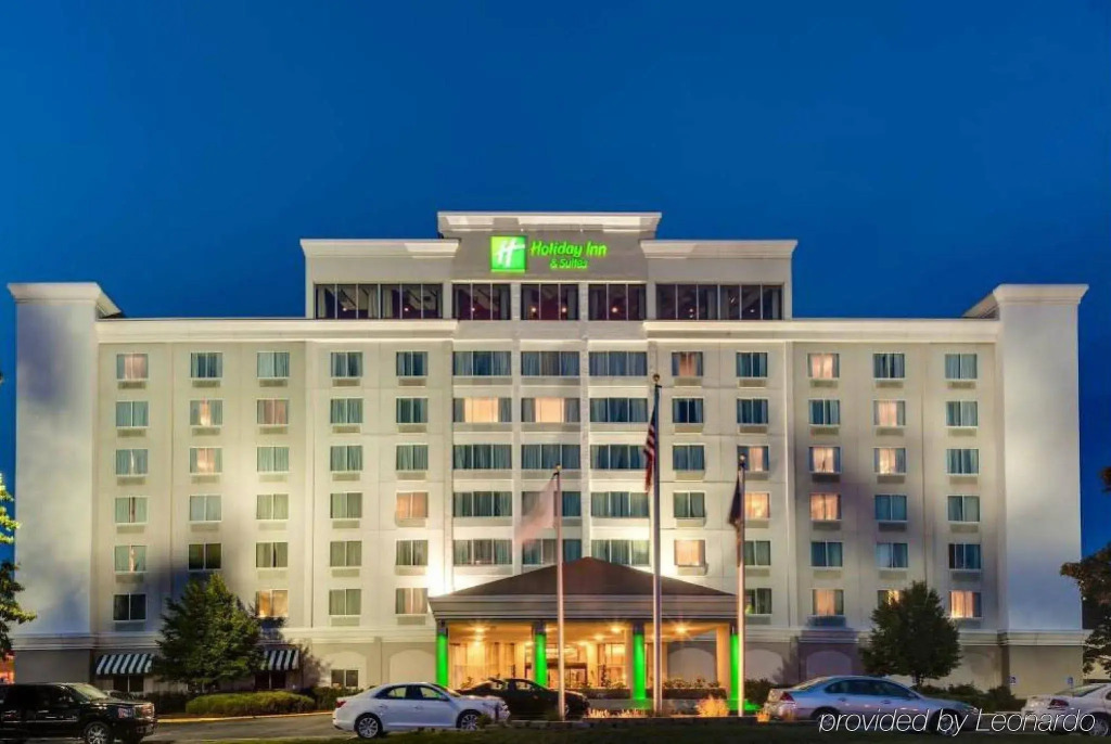 Holiday Inn Hotel & Suites Overland Park-West by IHG