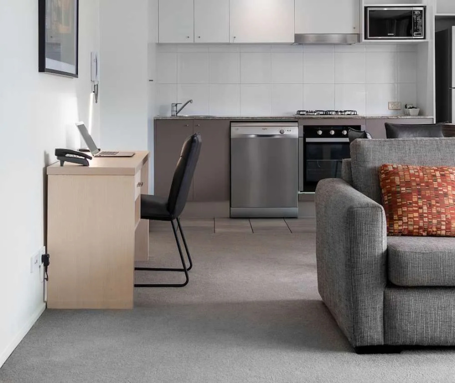 Oaks Brisbane on Felix Suites