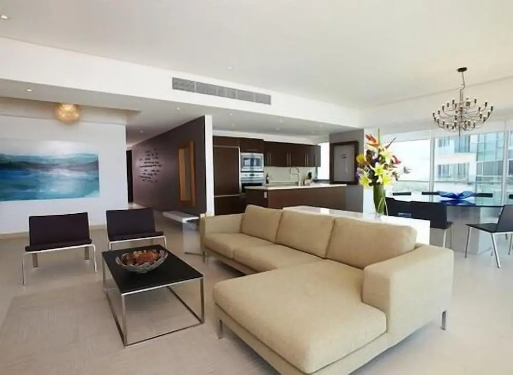 Departamentos Oceanfront Icon Vallarta
