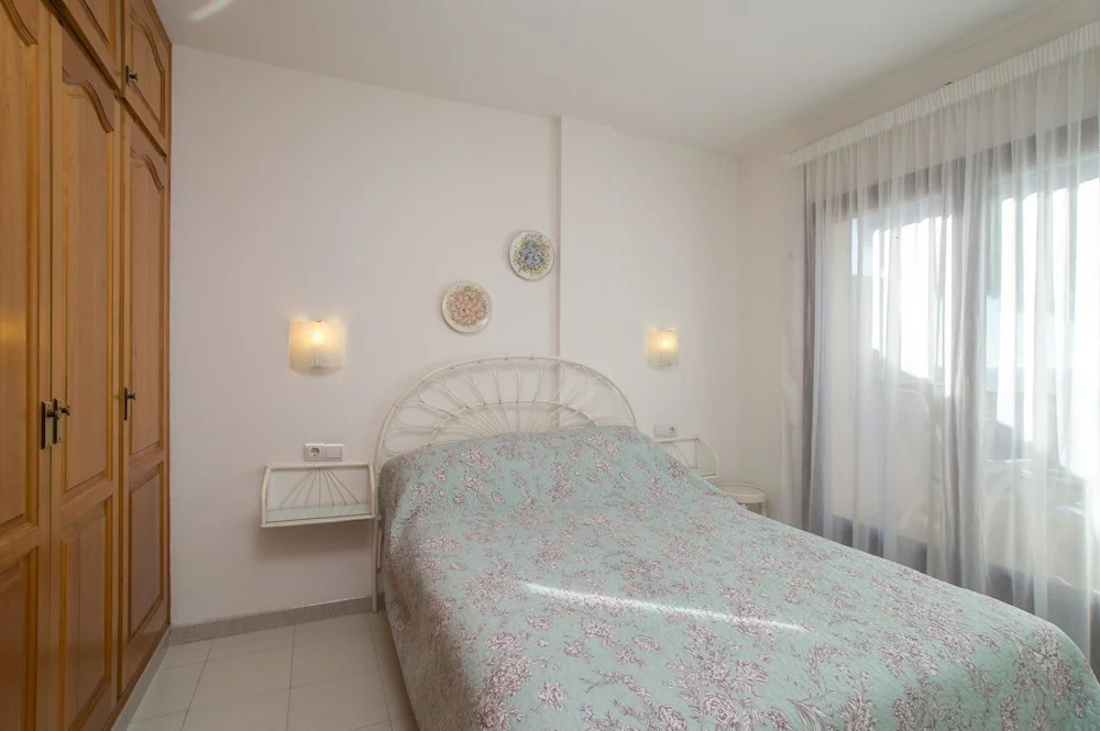 AQ-4 CALELLA DE PALAFRUGELL 4 PAX