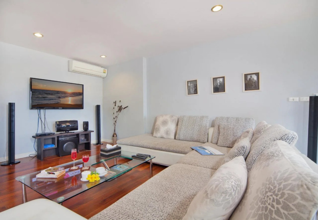 Phuket Villas at Patong Hill Estate