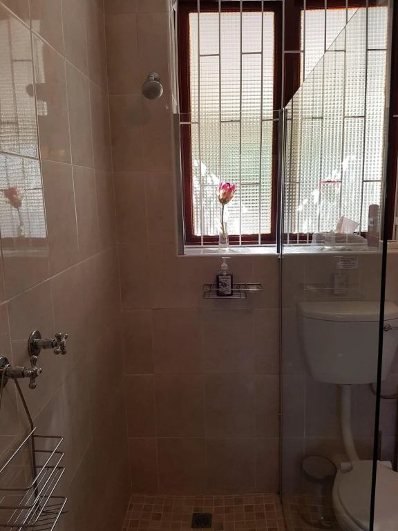 Valley Heights Guest House and B & B