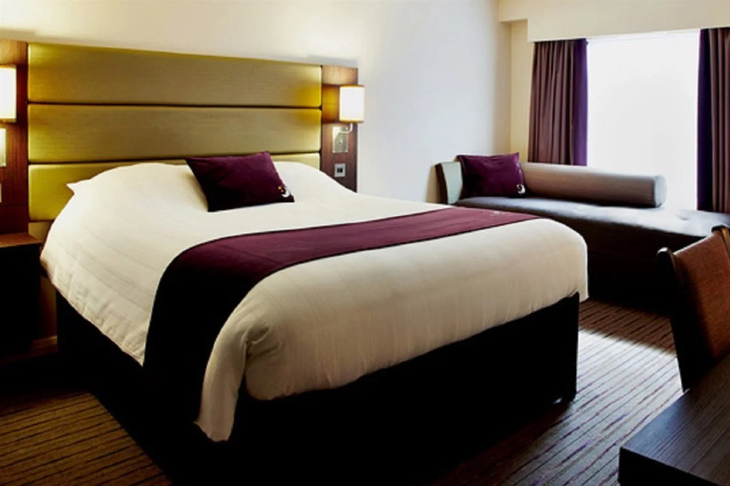 Premier Inn Manchester - Prestwich