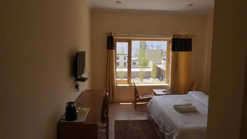 16 Arahat Guest House