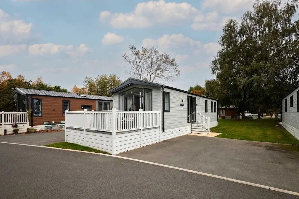 Host Stay Teejay s Lodge
