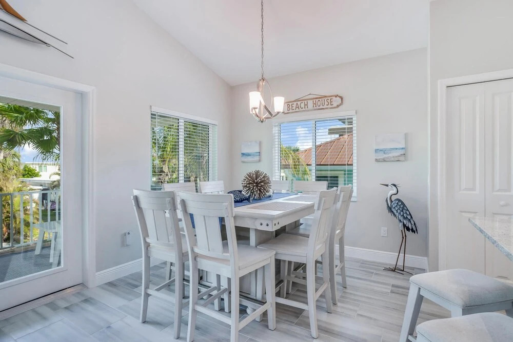 Welcome to 246 Delmar Ave - Vacation Rental home