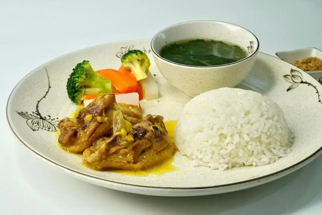 Khách sạn Hoàng Yến