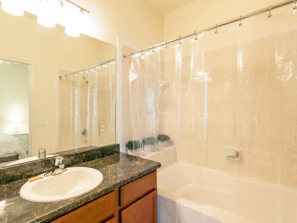 Crystal Cove Resort - Beautiful 4BR Vacation Home near Disney Parks in Florida - FVV 40498