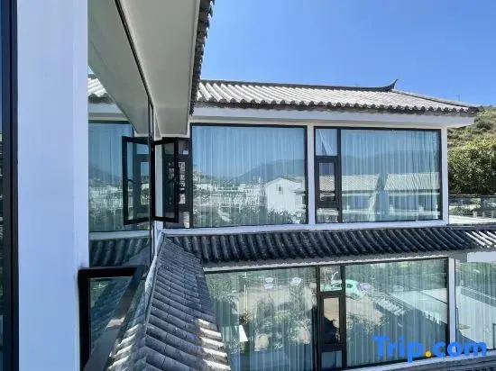 Dali Sanyinbang Courtyard Mountain Seaview Homestay (Shuanglang Qingshan Branch)