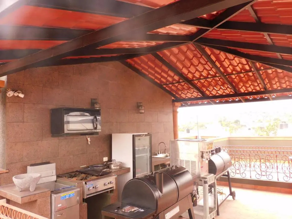 Vista Del Sol Apartments
