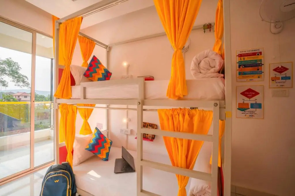 goSTOPS Goa, Baga