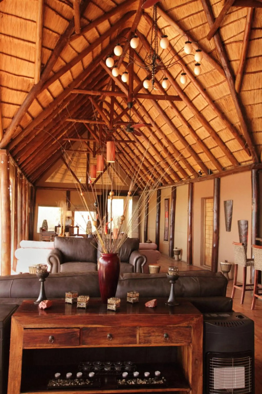 Bush Lodge   Amakhala Game Reserve
