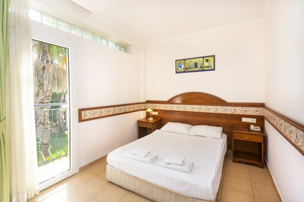 Kriss Otel