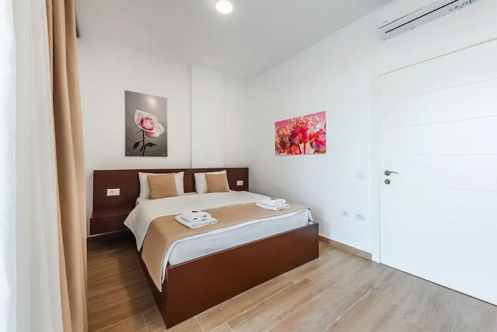 Seaview Haven - Trendafili